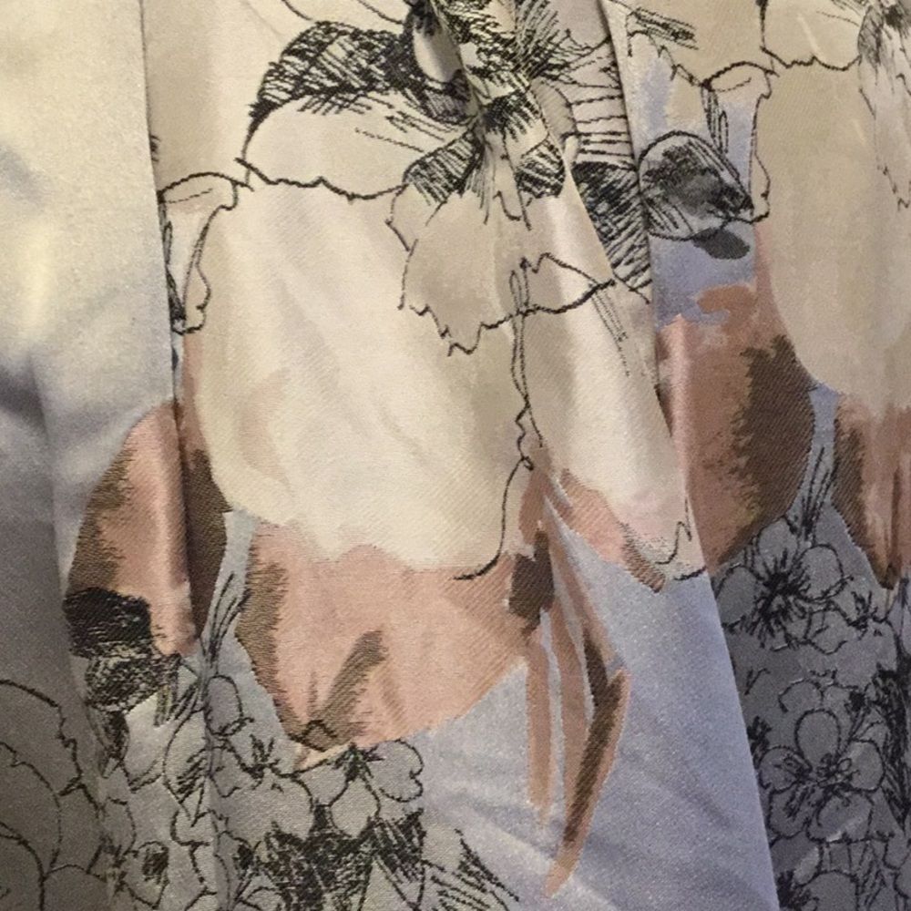 Carmen Marc Valvo Sleeveless Floral-Print - Picture 4 of 8